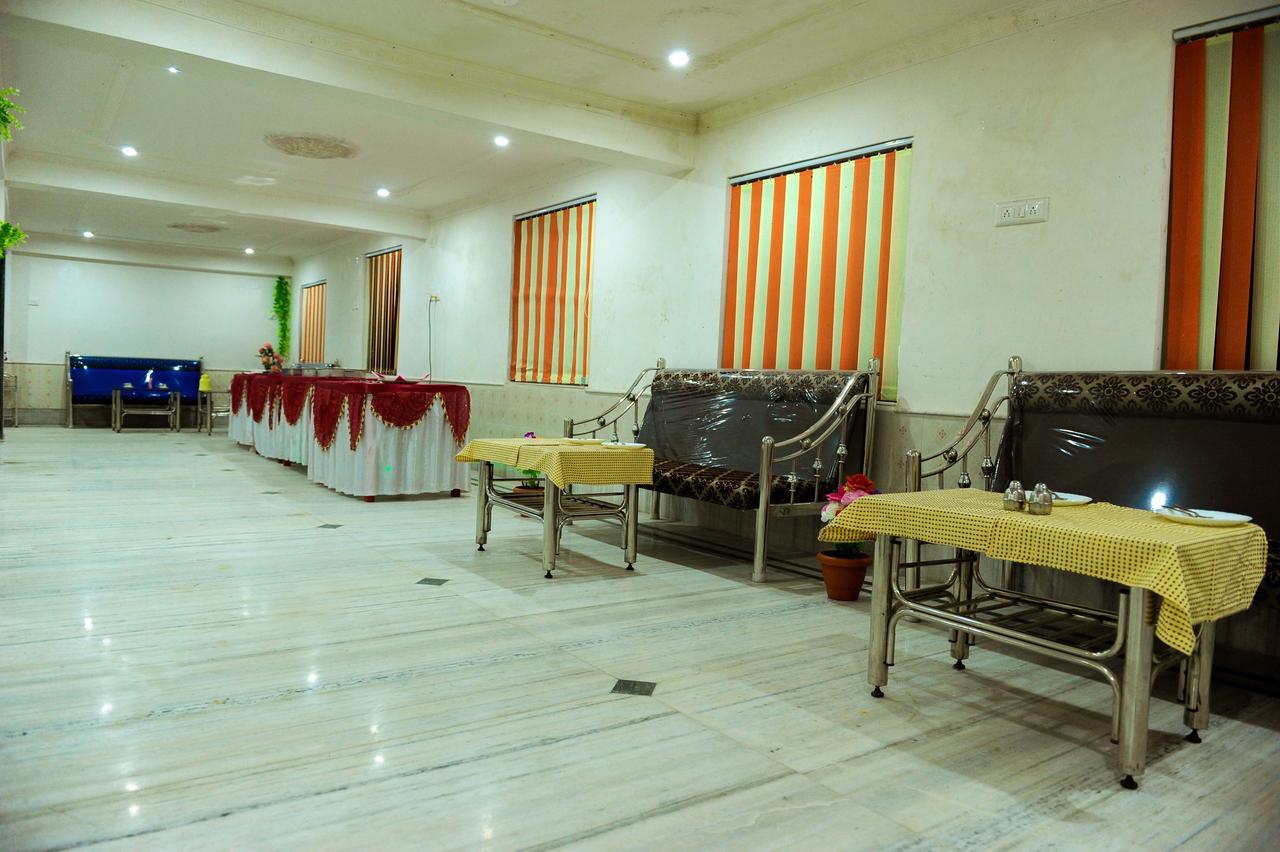 Jayanti Hotel 타라피트 외부 사진