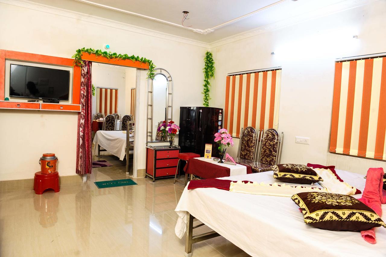 Jayanti Hotel 타라피트 외부 사진